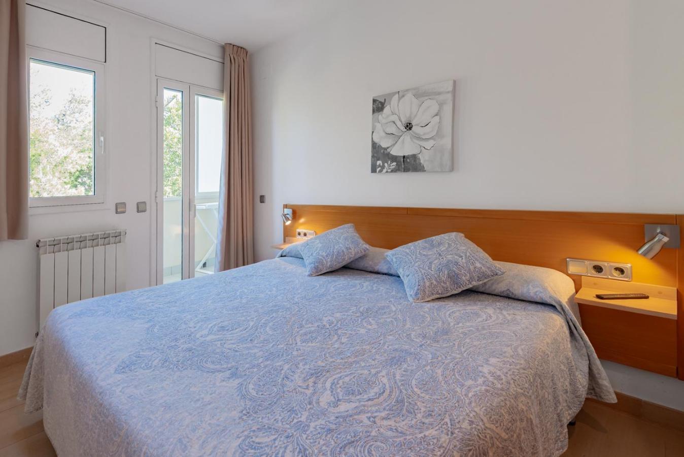 Insitges Sant Sebastia'S Beach Sitges Exterior foto