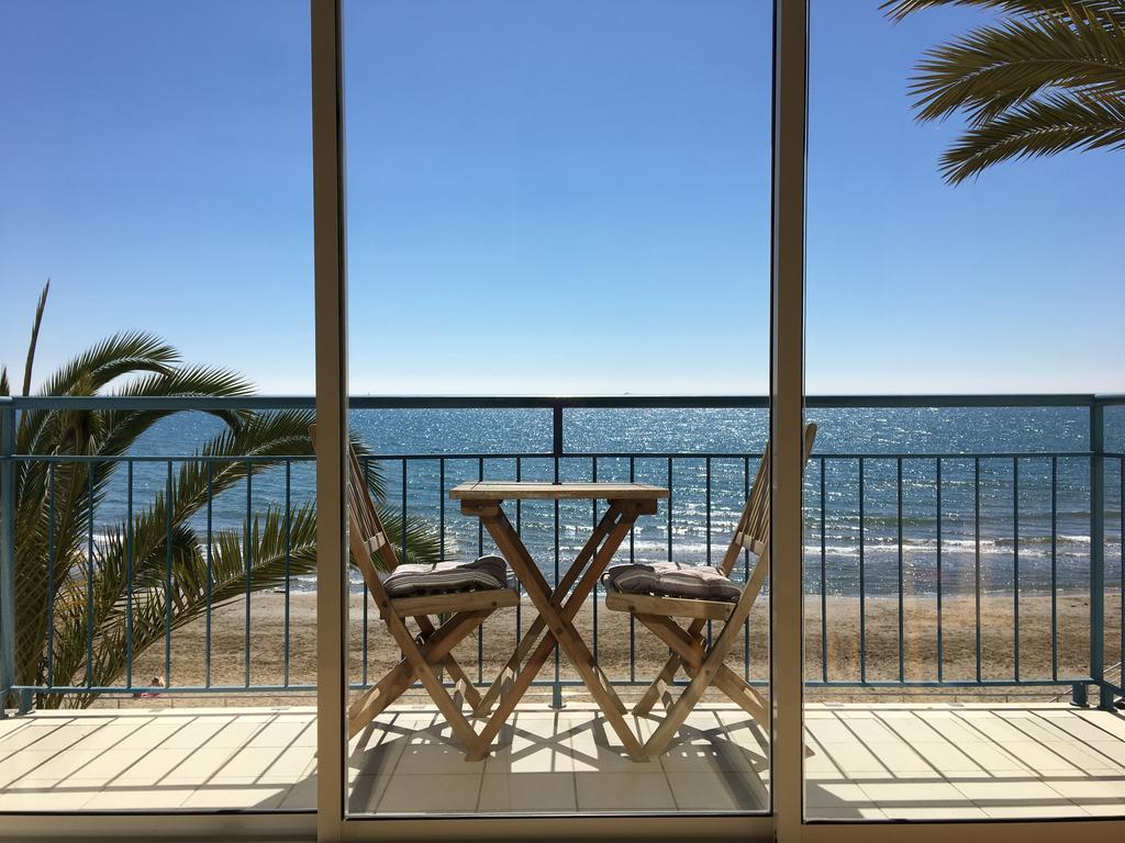 Insitges Sant Sebastia'S Beach Sitges Exterior foto